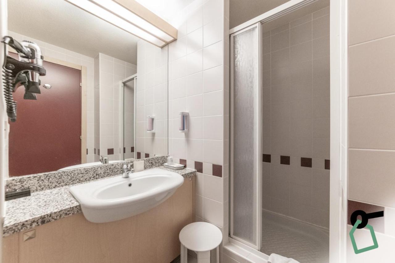 Hotiday Hotel ססטריארה מראה חיצוני תמונה