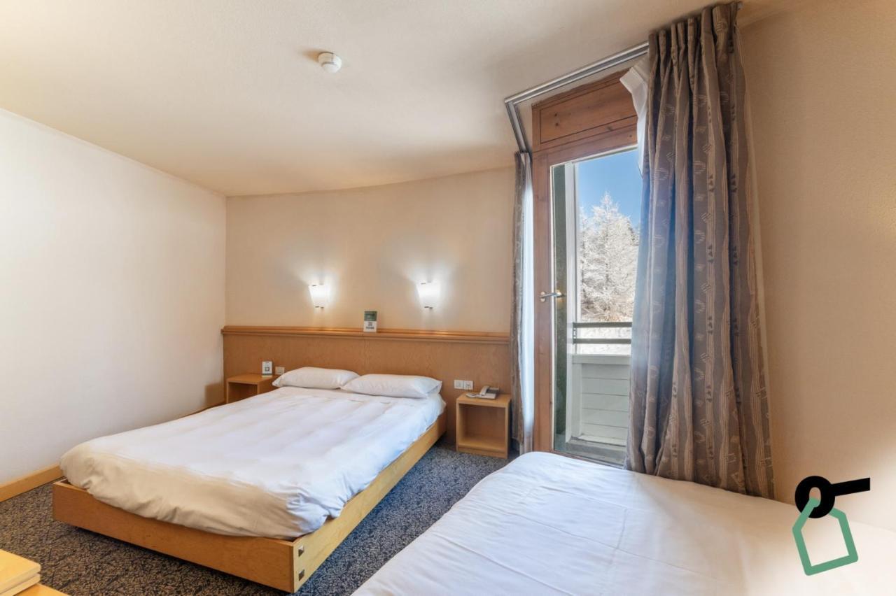Hotiday Hotel ססטריארה מראה חיצוני תמונה